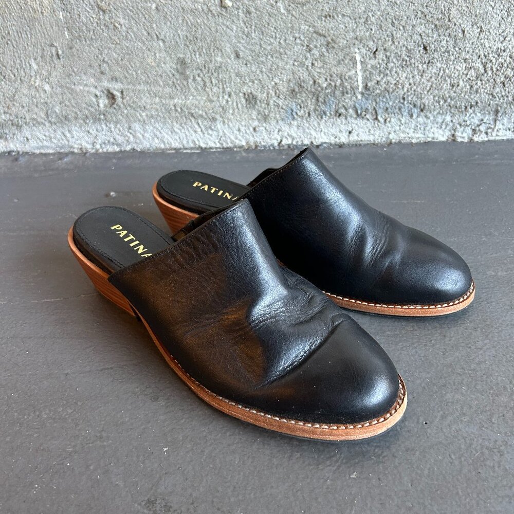 Patina Leather Mules (Black, 7)